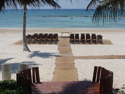 A Cozumel Island barefoot beach wedding by PJ